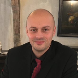 Arnaud JOUVENT, Directeur de département des marchés Particuliers, Assurances et Gestion Patrimoniale au sein de la Banque Populaire Auvergne Rhône Alpes